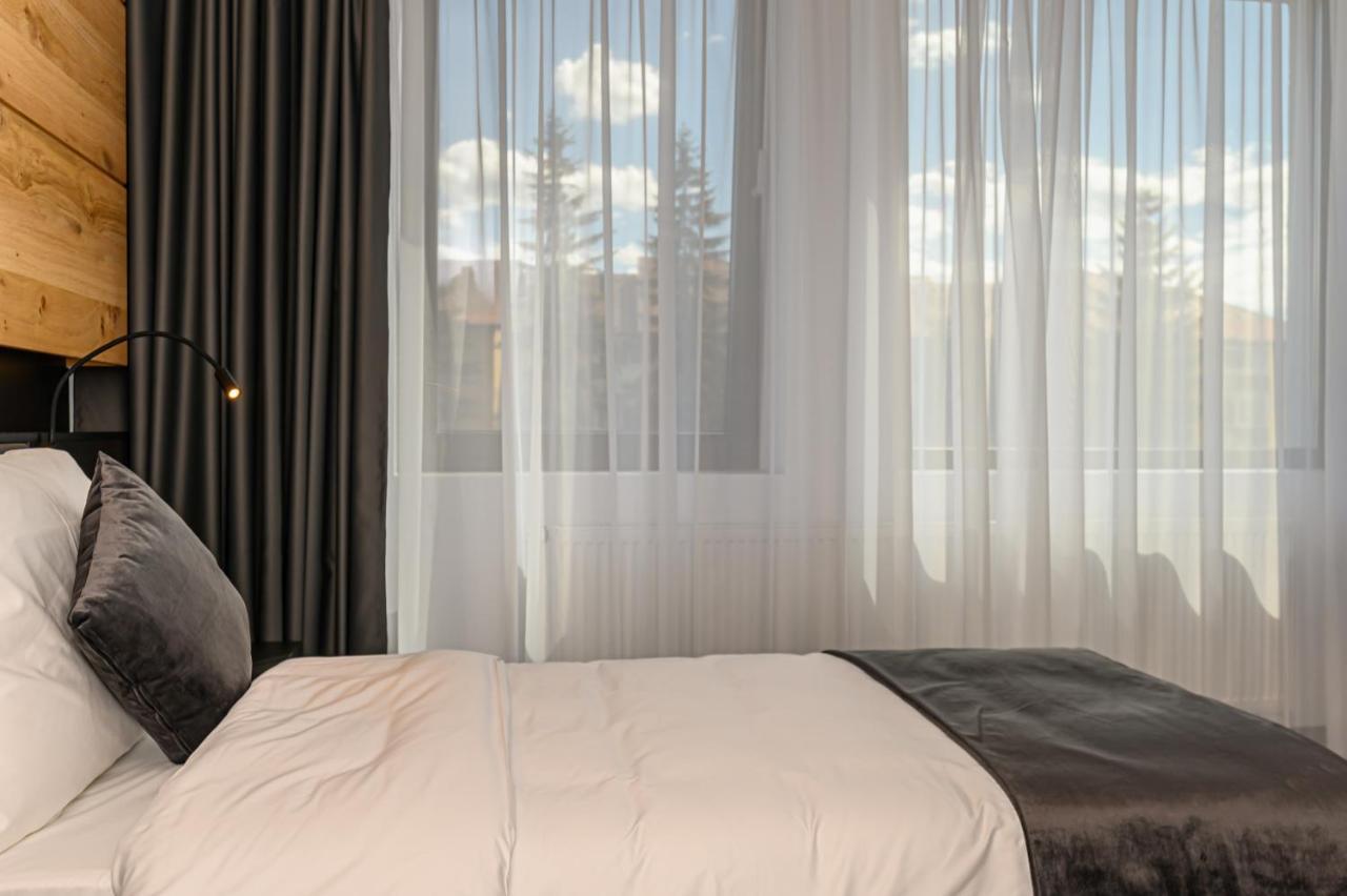 B The Hotel Sfântu-Gheorghe Zewnętrze zdjęcie